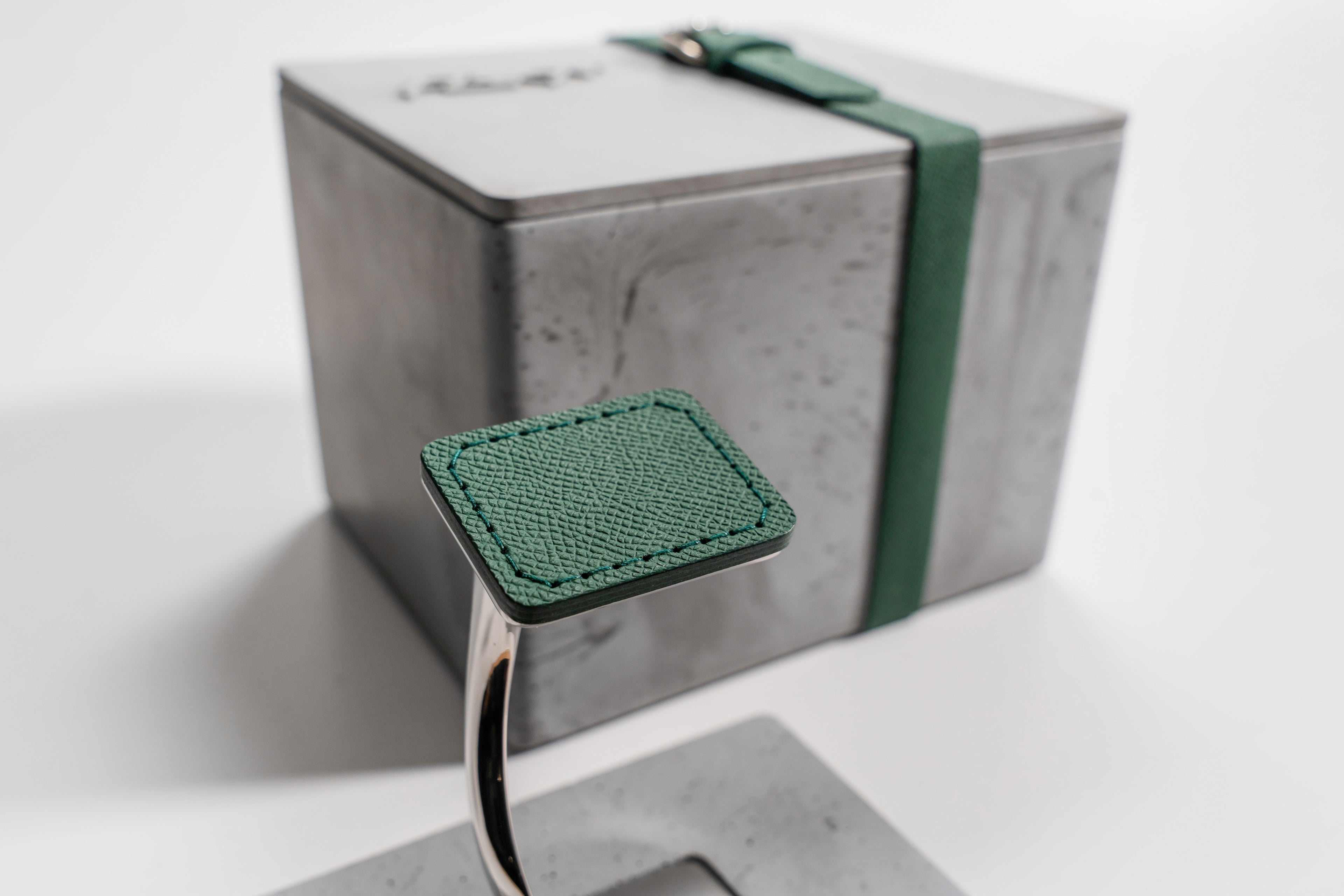 Uhrenhalter / Uhrenständer Plawoni - Grau Grün