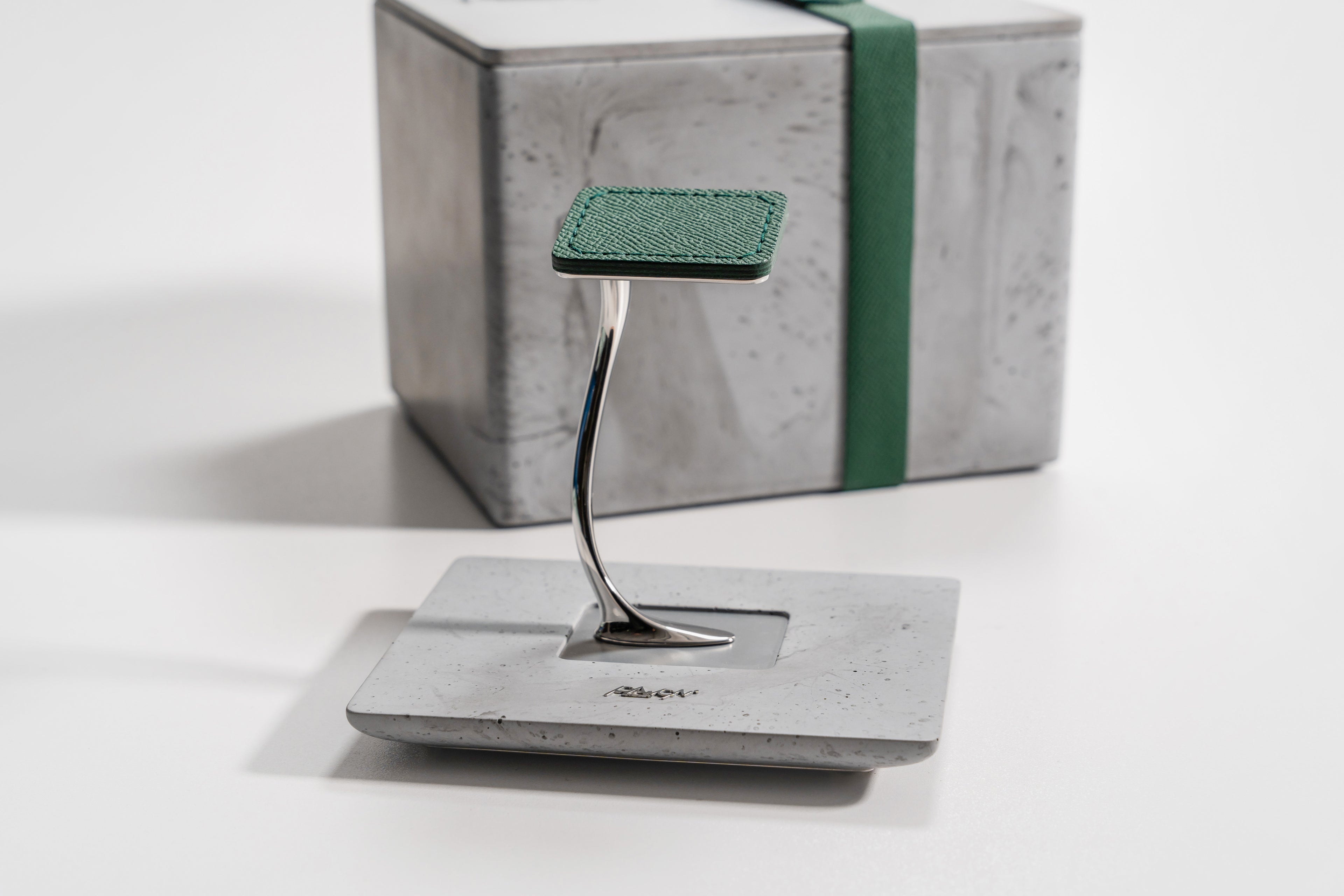 Uhrenhalter / Uhrenständer Plawoni - Grau Grün